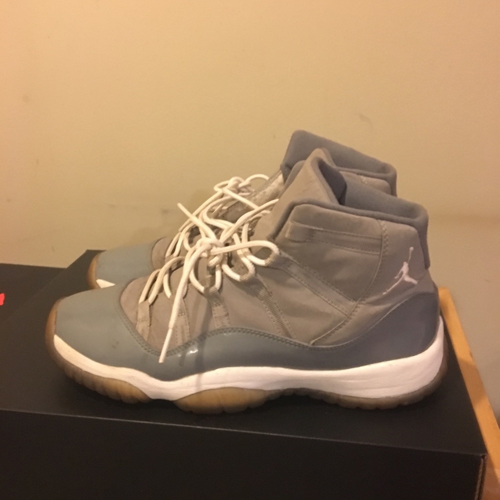 Cool grey 11s sz 7